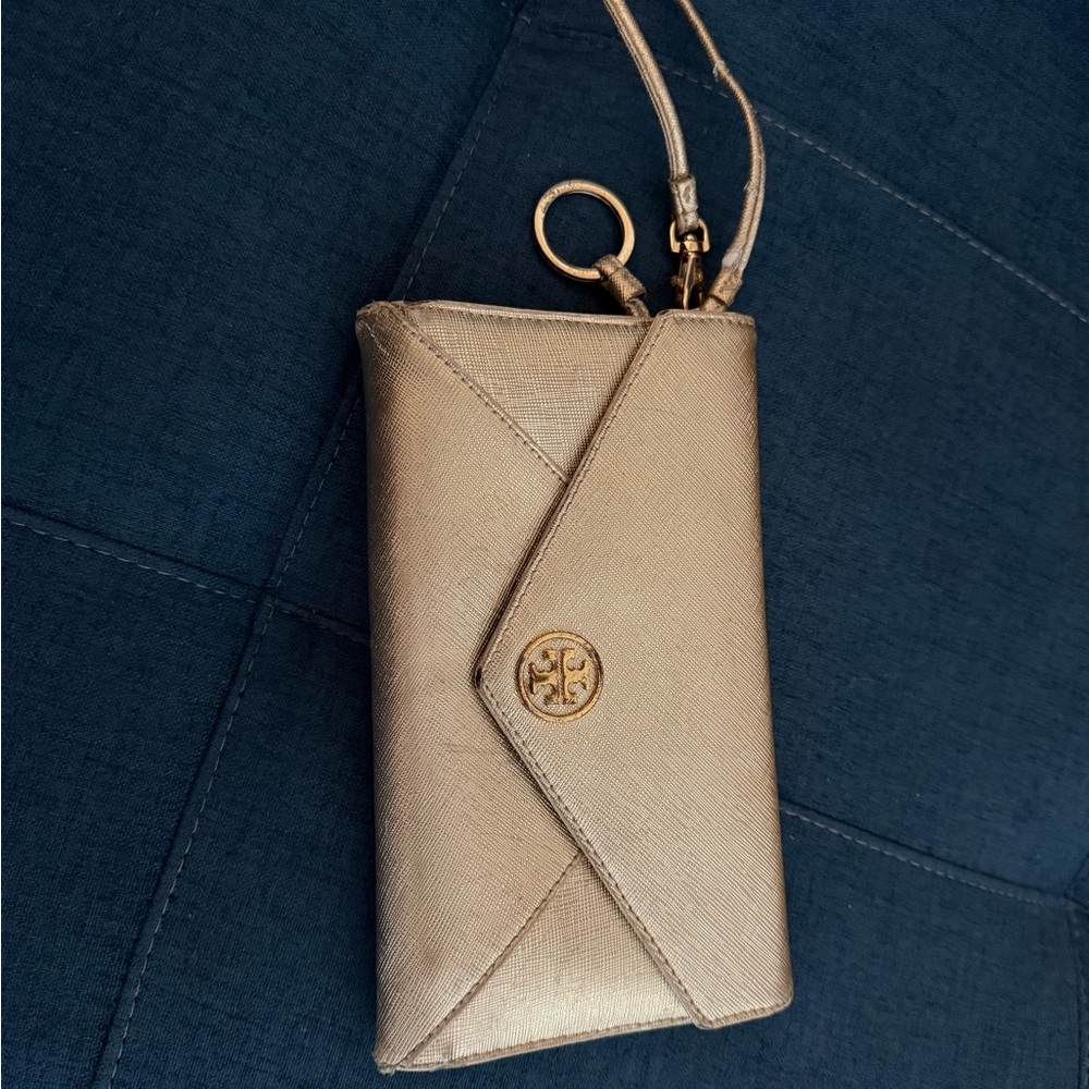 EUC Tory Burch Gold Wristlet/Clutch